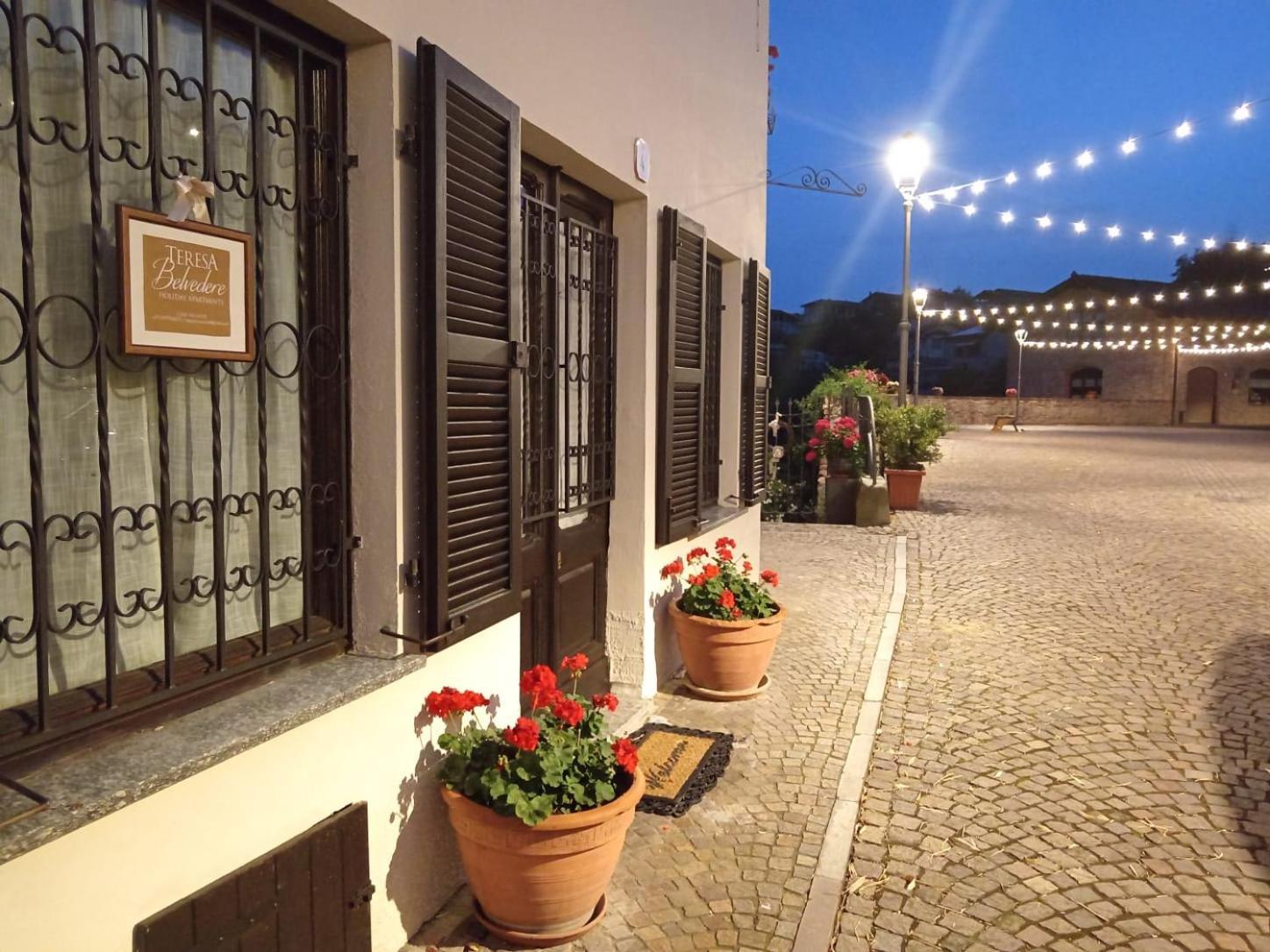 Teresa Al Belvedere Rooms&Holidayapartments Camere&Appartamenti Castellinaldo エクステリア 写真