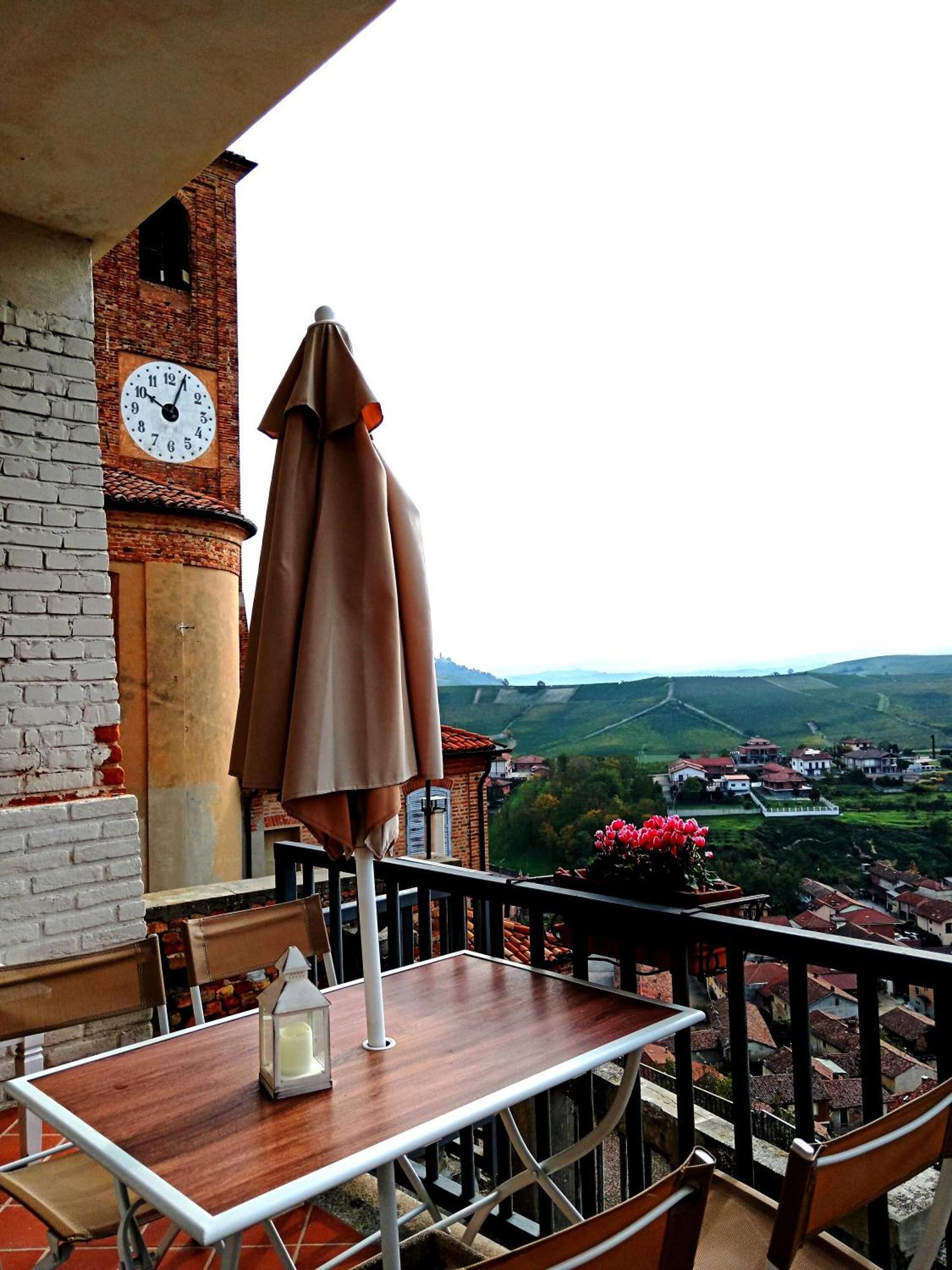 Teresa Al Belvedere Rooms&Holidayapartments Camere&Appartamenti Castellinaldo エクステリア 写真