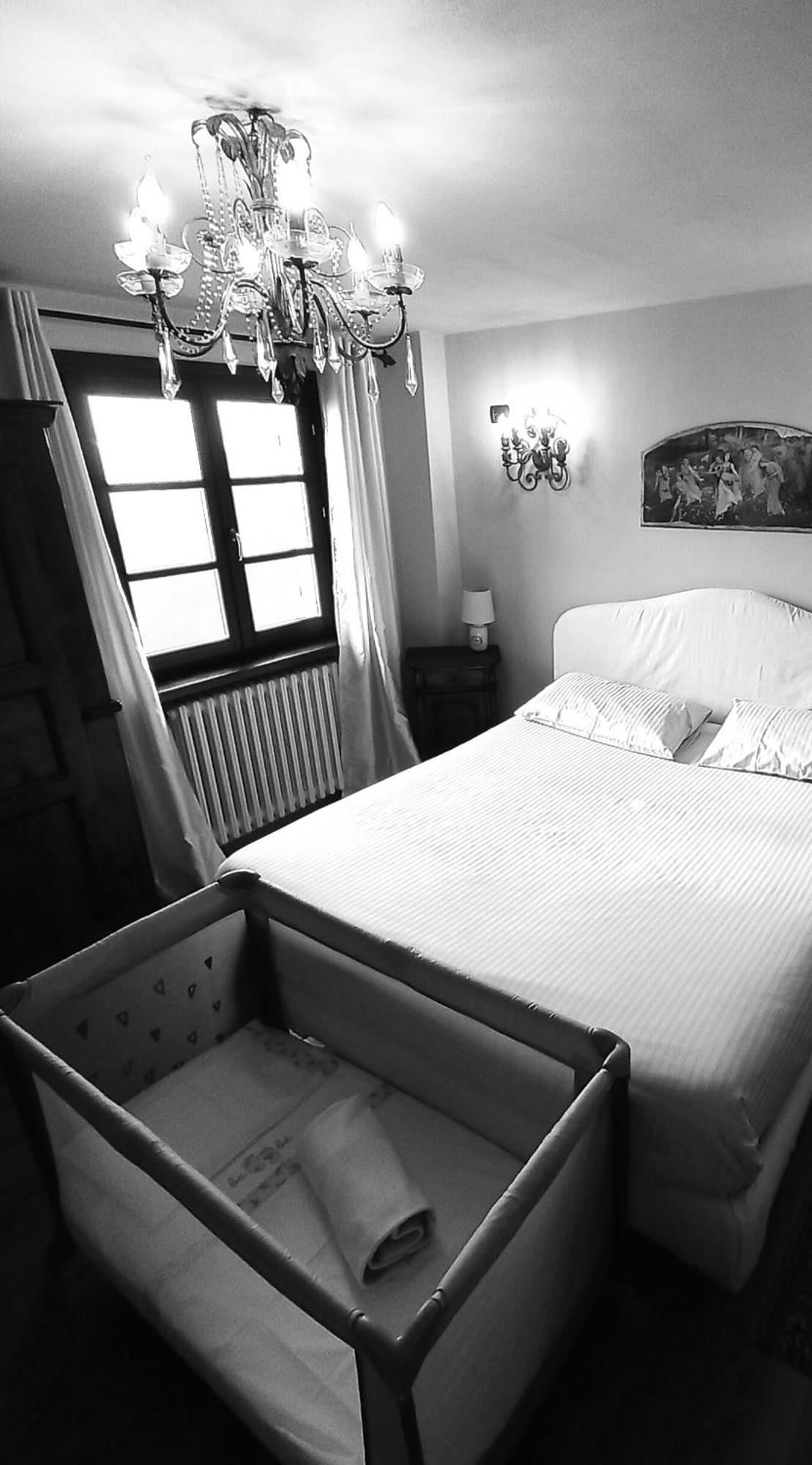 Teresa Al Belvedere Rooms&Holidayapartments Camere&Appartamenti Castellinaldo エクステリア 写真